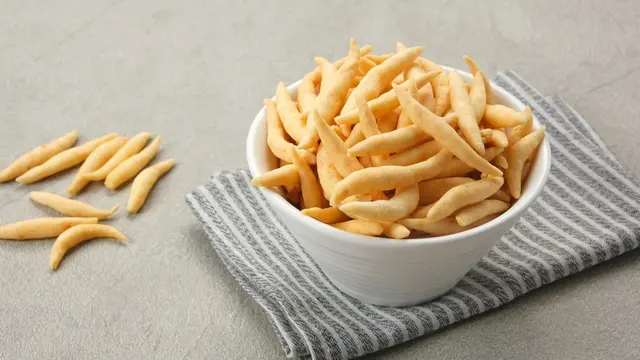 widaran keju asin gurih telur gabus