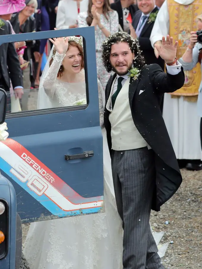 [Bintang] Rose Leslie - Kit Harington