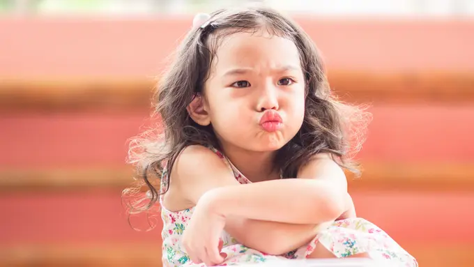 Ini dia ciri-ciri kecerdasan emosional pada anak yang penting untuk dikenali dan dikembangkan oleh orangtua.