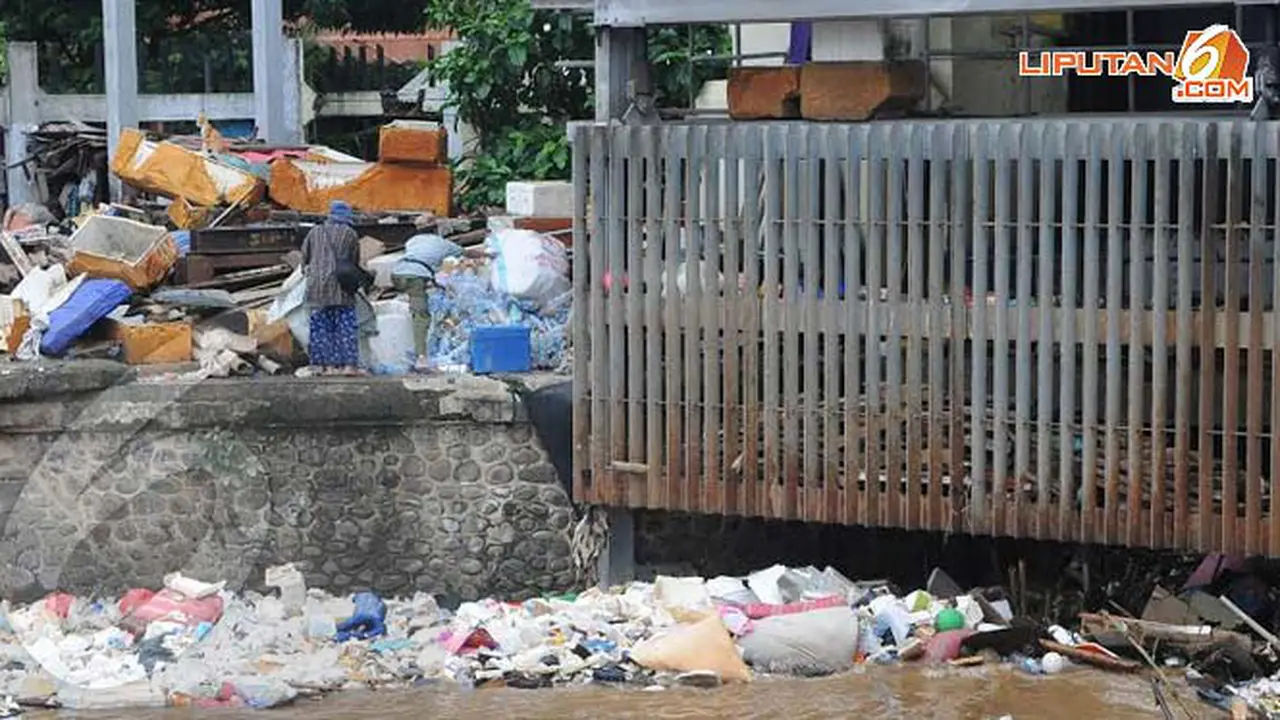 4-pintu-manggarai-140130b.jpg