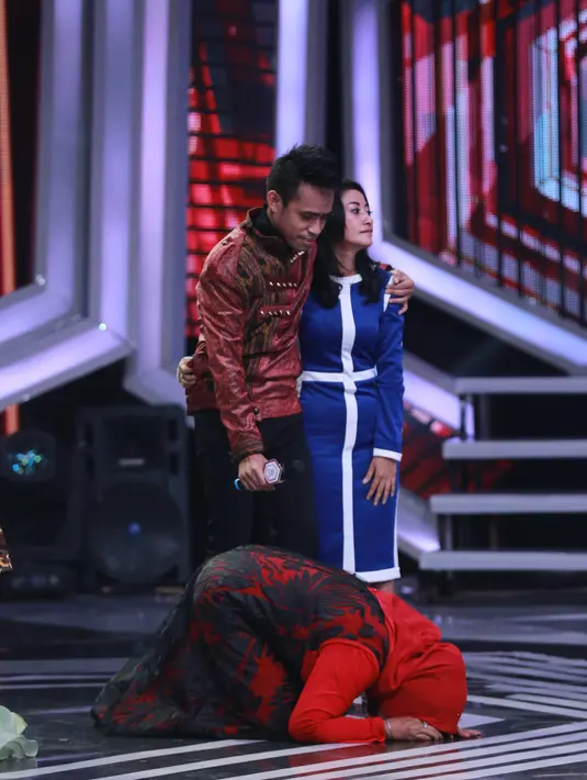 Konser Kemenangan Rabu 27 Desember malam menobatkan Fildan menjadi juara. Ayah satu anak itu menyingkirkan 33 finalis dari lima negara. Dalam konser kemenangan, ia bersaing dengan Aulia dan Reza. (Adrian Putra/Bintang.com)