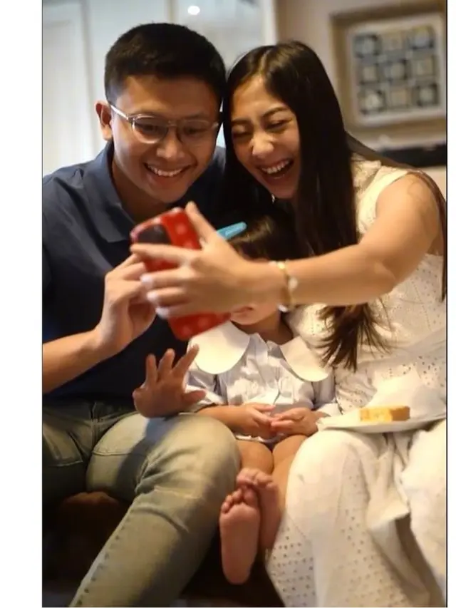 Melahirkan Anak Kedua, Ini 6 Potret Perjalanan Kehamilan Winona Adik Nikita Willy