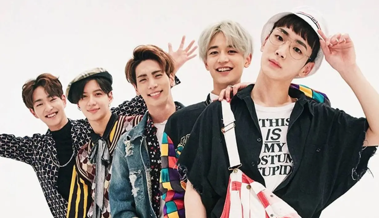 Baru-baru ini, channel M2 merilis video teaser realtiy show SHINee's Back. Video teaser ini sendiri menggunakan backsound lagu lama SHINee yang berjudul Sherlock. (Foto: Soompi.com)