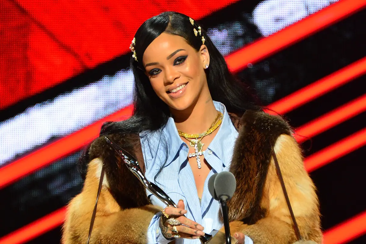 Kepergok Jalan Bareng, Rihanna dan Leonardo DiCaprio Balikan?