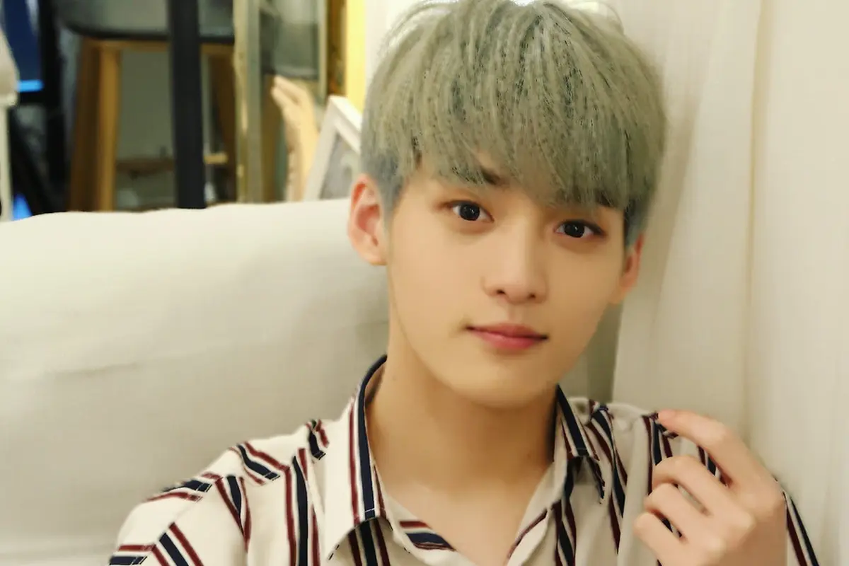 [Bintang] Meninggal Dunia, Kim Dong Yoon Baru Debut dengan Boyband Spectrum