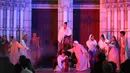 Visualisasi Jalan Salib biasanya dibawakan oleh komunitas Orang Muda Katolik (OMK). Tampak dalam foto, umat Katolik saat memperagakan drama visualisasi prosesi penyaliban Yesus saat peringatan Jumat Agung di Gereja Katedral, Jakarta, Jumat (3/4/2026). (Kapanlagi.com/Budy Santoso)