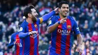 Lionel Messi dan Luis Suarez rayakan gol Barcelona ke gawang Las Palmas (Foto: Barcelona)