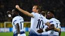 Selebrasi gol Harry Kane pada leg kedua, babak 16 besar Liga Champions yang berlangsung di Stadion Signal Iduna Park, Dortmund, Rabu (6/3). Tottenham Hotspur menang 1-0 atas Dortmund. (AFP/John Macdougall)