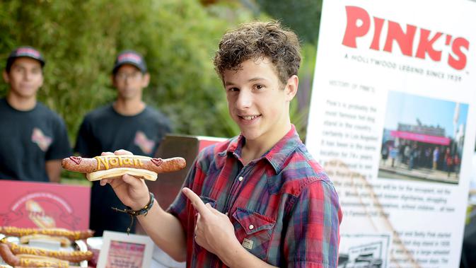 Asa Butterfield yang sempat menyatakan minatnya untuk bermain sebagai Spider-Man, memiliki saingan baru, Nolan Gould. (Foto: US MAGAZINE)