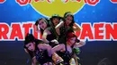Aksi peserta street dance Kratingdaeng Power Dance Final Battle di Jakarta, Sabtu (1/10/2014). (Liputan6.com/Helmi Fithriansyah)