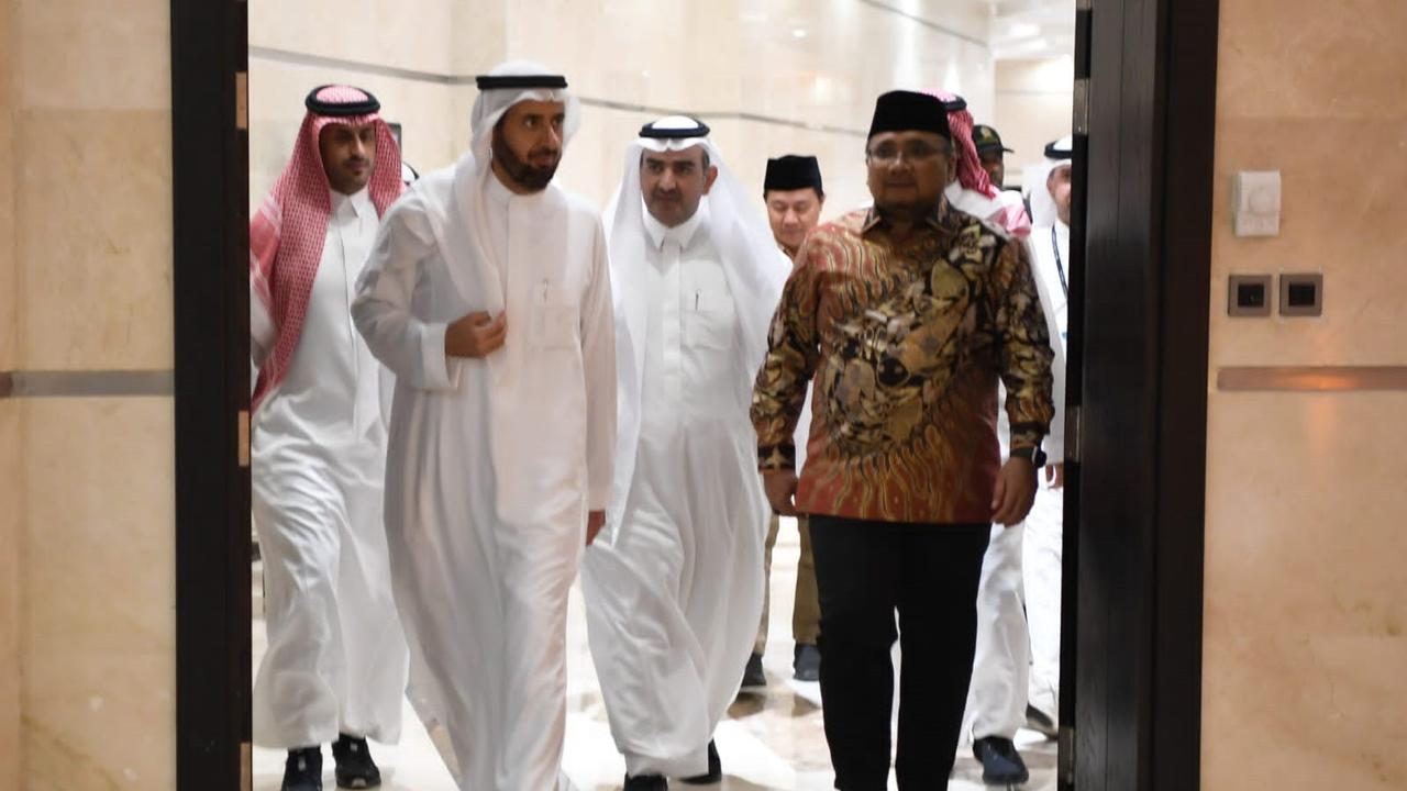 Pertemuan bilateral Menteri Agama (Menag) RI Yaqut Cholil Quomas dengan Menteri Haji dan Umrah Arab Saudi Taufiq F Al Rabiah