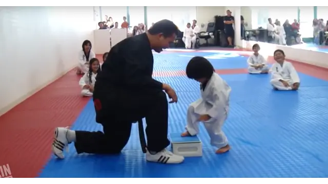 Menggemaskan, Bocah 3 Tahun Berlatih Taekwondo