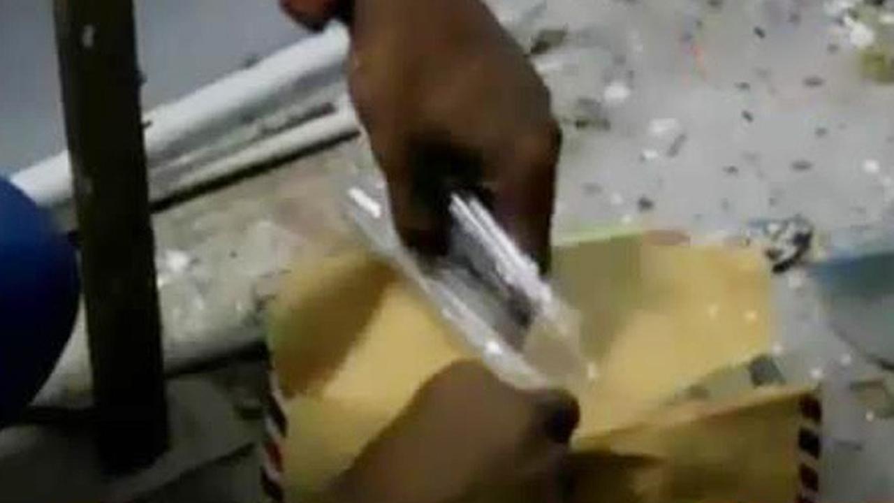 Polisi Temukan Alat Sabu di Ruang DPRD Riau