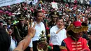 Usai dilantik, Jokowi langsung diarak menuju Istana Negara, Jakarta, Senin (20/10/2014) (Liputan6.com/Johan Tallo)