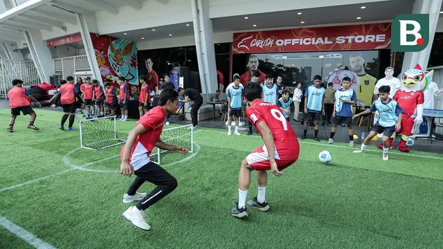  Keseruan Coaching Clinic bersama Nagoya Grampus, Peserta Dibimbing Langsung Evan Dimas dan Muhammad Mierza