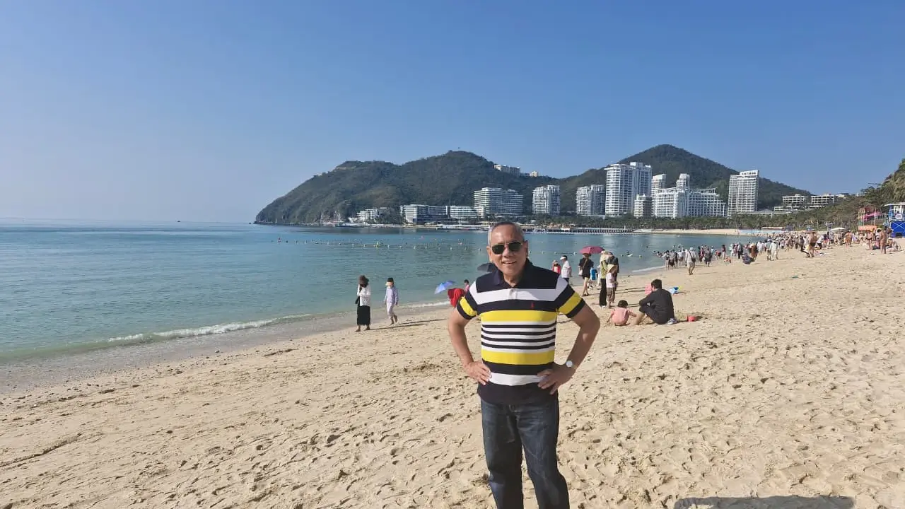 Pantai Dadonghai, Sanya, China.
