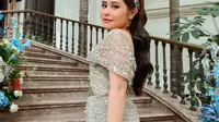 Potret Prilly Latuconsina Jadi Bridesmaid di Pernikahan Sahabat. (Sumber: Instagram/prillylatuconsina96)