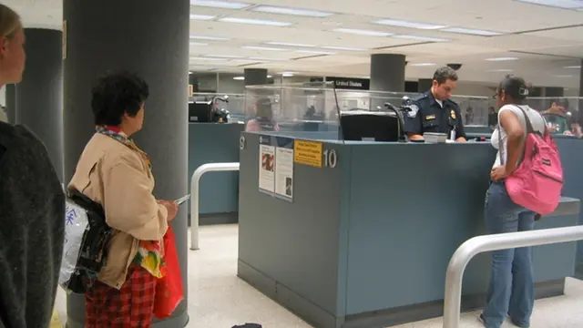 [Bintang] Modal Selembar Kertas, Ibu Ini Pergi ke Luar Negeri Cari Anaknya