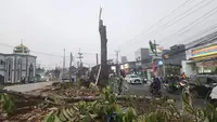 Jatuh dari Pohon Setinggi 7 Meter, Pekerja Proyek di Depok Kritis