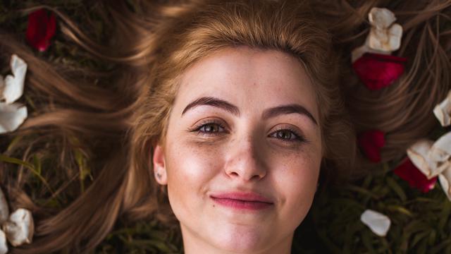 Tattoo Freckles Jadi Inovasi Baru di Dunia Kecantikan, Mau Coba?