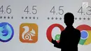 Kepala Produk Mozilla Asia Joe Cheng memberi penjelasan saat peluncuran Firefox Lite dan ScreenshotGo, Jakarta, (1/11). Perubahan nama dilakukan untuk membuat brand-nya lebih dikenal oleh para pengguna ponsel berbasis Android. (Merdeka.com/Arie Basuki)