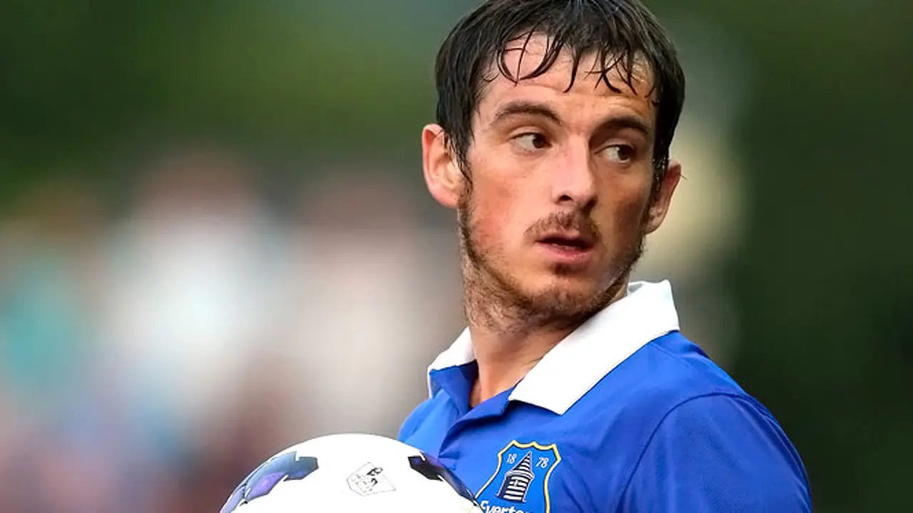 leighton-baines-140115b.jpg