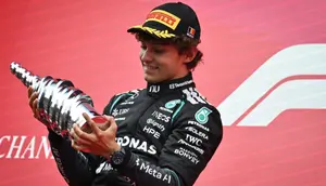 Aksi Kimi Antonelli seusai Menangi F1 GP Belgia 2026 Banjir Pujian