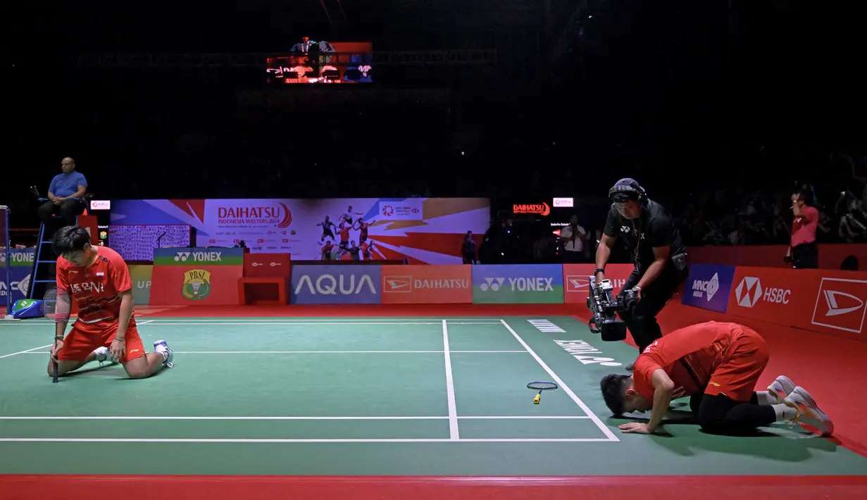 Ganda putra Indonesia, Leo Rolly Carnando/Daniel Marthin sukses mempertahankan gelar mereka di Indonesia Masters. (ADEK BERRY/AFP)