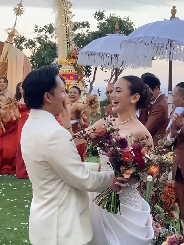 Resepsi kedua Mahalini dan Rizky Febian (Instagram/thebridestory)