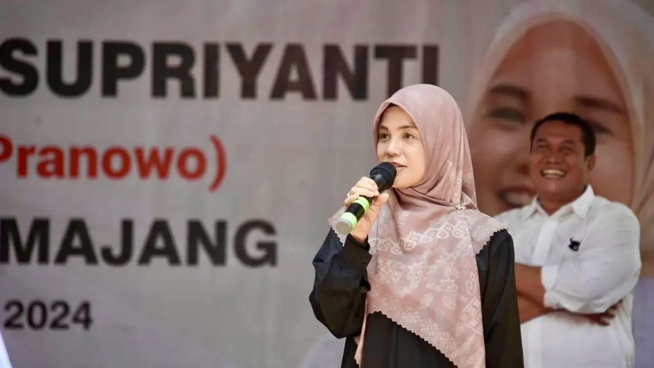 Istri capres nomor urut 3 Ganjar Pranowo, Siti Atikoh Supriyanti