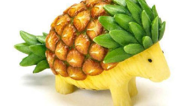 6 Kreasi Seni dari Nanas Ini Tampak Unik, Kreatif Banget