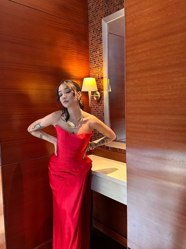 Carissa Perusset. (Foto: Dok. Instagram @carissaperusset)