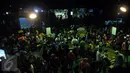 Suasana di dalam Sea World saat hari ke-2 Lebaran, Ancol, Jakarta, Kamis (7/7). Wahana Sea World masih menjadi tempat favorit warga untuk mengisi libur lebaran. (Liputan6.com/Johan Tallo)