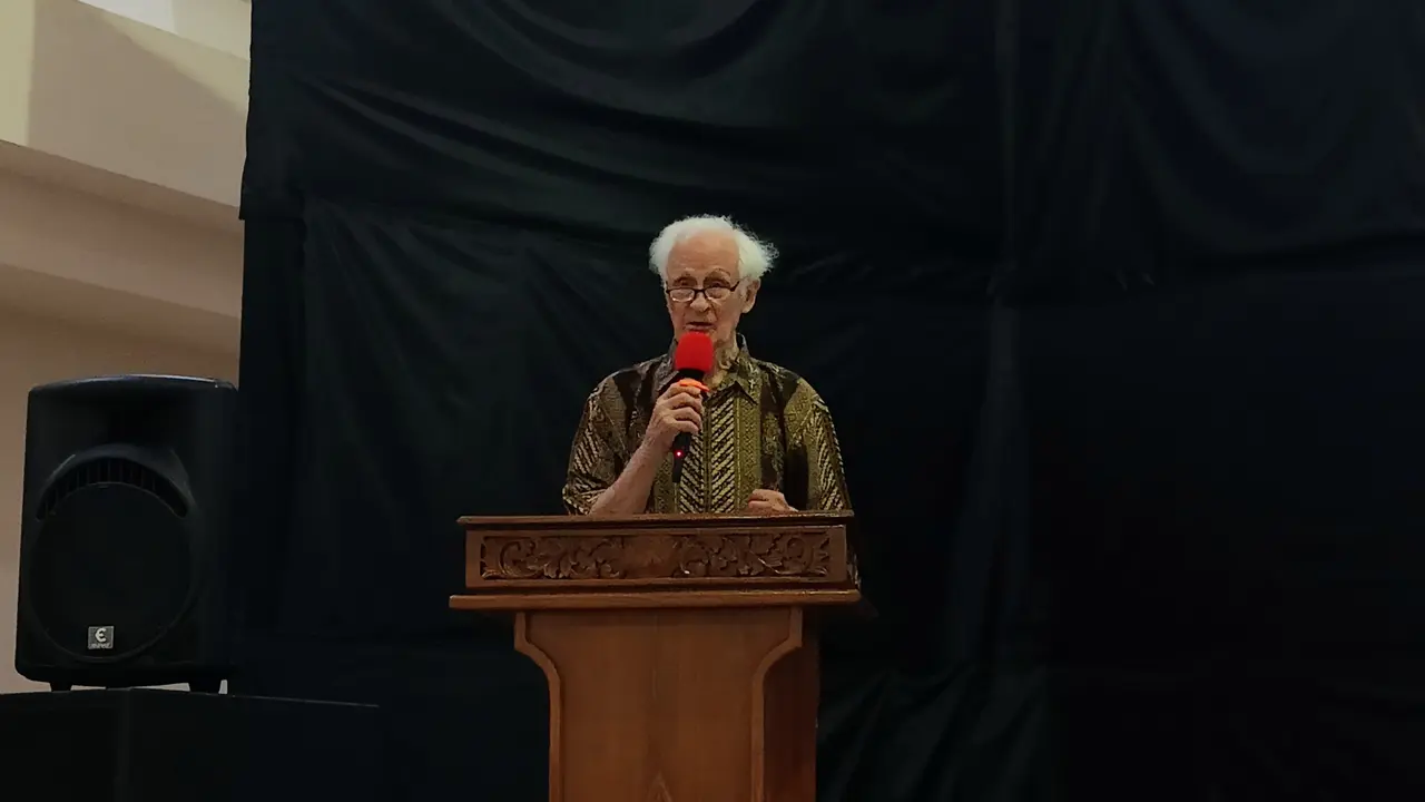 Guru Besar Sekolah Tinggi Filsafat (STF) Driyarkara Franz Magnis-Suseno.