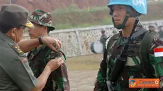 Citizen6, Sentul: Pengiriman Satgas TNI dalam operasi di bawah bendera PBB selalu mendapat dukungan penuh dari Lembaga Legislatif, Kementerian Luar Negeri serta institusi yang terkait lainnya. (Pengirim: Badarudin Bakri)