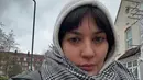 Tak ketinggalan, Hannah juga mengungkapkan betapa bahagianya bisa menikmati makanan favoritnya, kebab. Baginya, Ramadhan kali ini terasa lengkap dengan kehangatan keluarga, teman selama di London.(Liputan6.com/IG/@hannahalrashid)