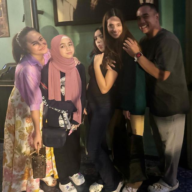 6 Potret Reuni Nia Ramadhani dan Marshanda, Mikhayla – Sienna Kompak