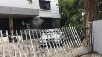 Gedung YLBHI-LBH Jakarta pasca kerusuhan (Liputan6.com/ Muhammad Radityo Priyasmoro)