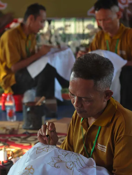 Pelatihan membatik untuk warga binaan ini hasil kolaborasi antara Lapas Cipinang, Yayasan Batik Indonesia dan Kementerian Perindustrian. (merdeka.com/Imam Buhori)