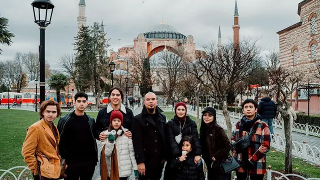 6 Momen Seru Liburan Al, El, Dul, Bareng Ahmad Dhani dan Mulan Jameela di Turki