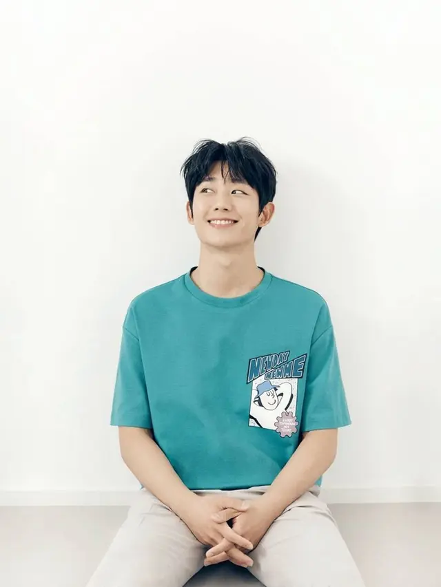 FOTO: Gaya Kasual Jung Hae In, Tetap Tampil Stylish dan Menawan