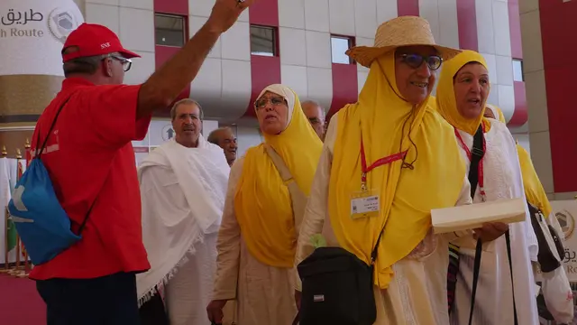 Jemaah haji dari Negara Tunisia di Bandara King Abdul Aziz, Jeddah. Darmawan/MCH