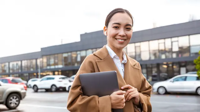 karir mandiri bahagia kaya