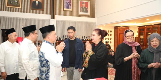 Mendagri Tito Sampaikan Duka Mendalam Wafatnya Ryamizard Ryacudu