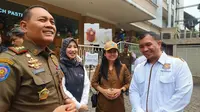 Kasatpol PP DKI Jakarta, Arifin resmi menutup tempat usaha Kloud Sky Dining & Lounge akibat melanggar Peraturan Daerah (Perda). (Foto: Istimewa).