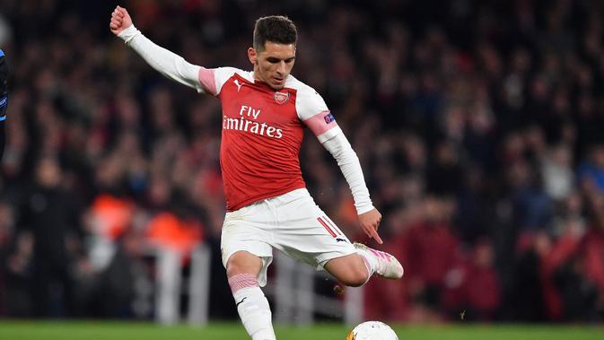 4. Lucas Torreira - Mantan pemain Sampdoria yang baru saja direkrut Arsenal ke stadion Emirates. Performa apiknya menjadi perbincangan penikmat sepak bola dunia. (AFP/Ben Stansall)