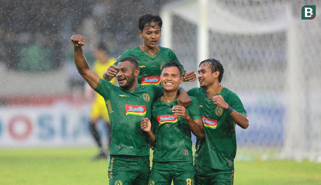 PSS Sleman menunjukkan tren positif di Piala Presiden 2022. Kali ini berhasil mengalahkan Persita Tangerang 2-0 dalam laga lanjutan Grup A Piala Presiden 2022, di Stadion Manahan, Solo, Jawa Tengah, Kamis (16/6/2022). (Bola.com/Arief Bagus)