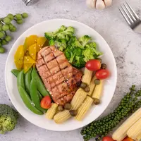 Rekomendasi menu 7 hari diet tinggi protein yang mudah diikuti. (foto: jcomp/freepik)