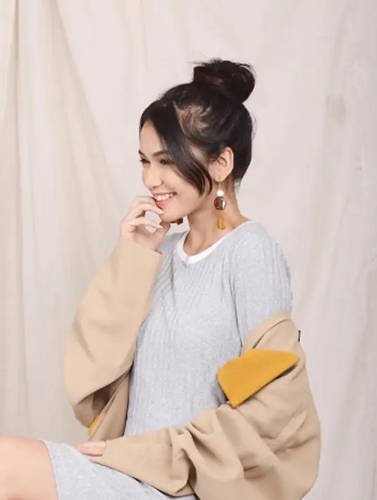 Dulu imut, sekarang Dea tampil jelita dan memukau. (Liputan6.com/IG/deaaannisa)