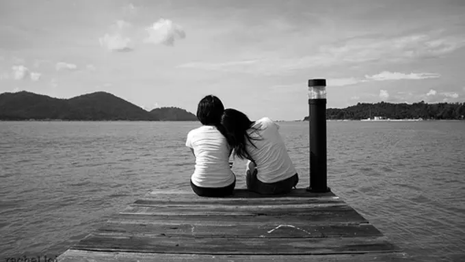 [bintang] Butuh Bahu Bersandar Saat Galau? 5 Shio Ini Selalu Siap Sedia!